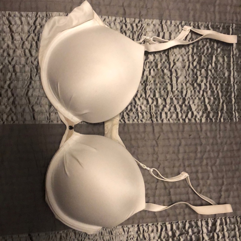 Vs Bra